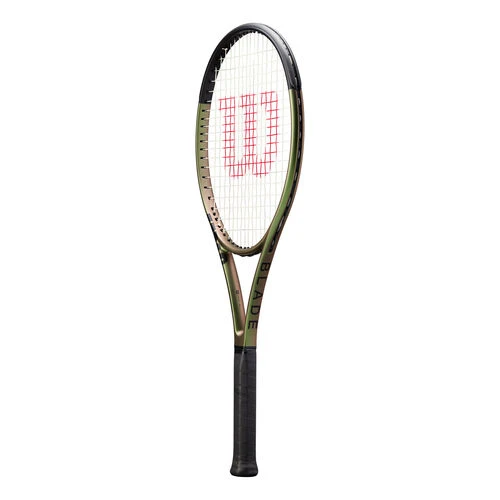 Wilson Blade 104 V8 Tour Racket 6 Wilson Blade 104 V8 Tour Racket - Image 6